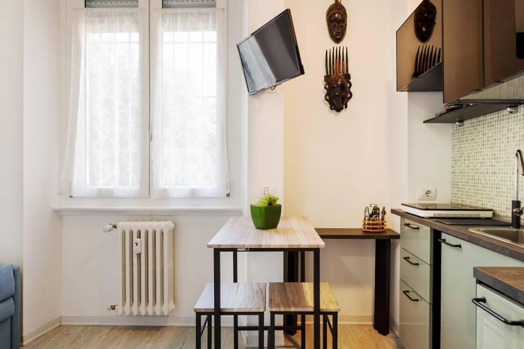 ℒovely&ℰlegant Studio next to Duomo/Missori Milano Esterno foto
