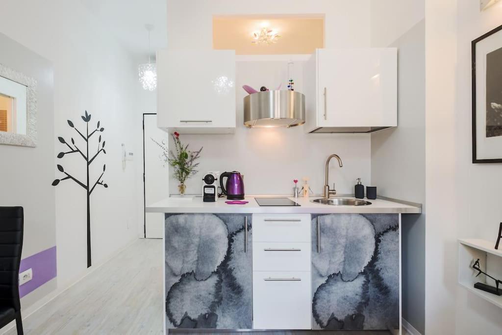 ℒovely&ℰlegant Studio next to Duomo/Missori Milano Esterno foto