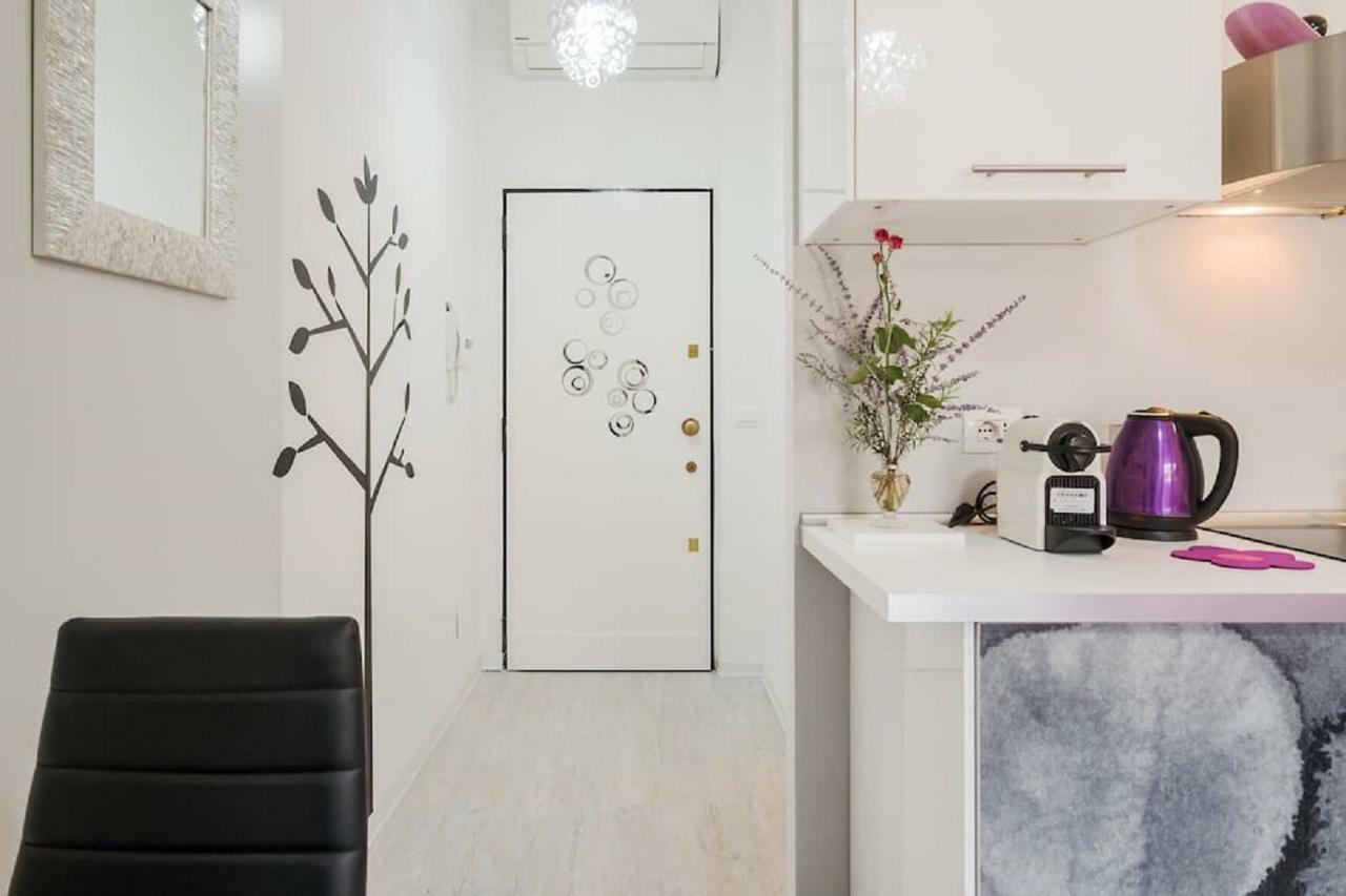 ℒovely&ℰlegant Studio next to Duomo/Missori Milano Esterno foto