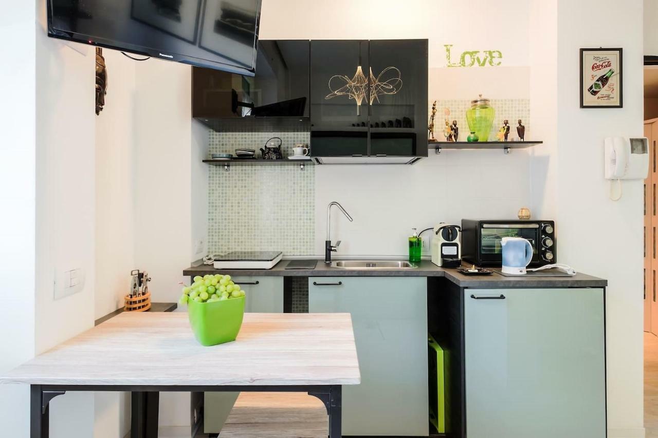 ℒovely&ℰlegant Studio next to Duomo/Missori Milano Esterno foto